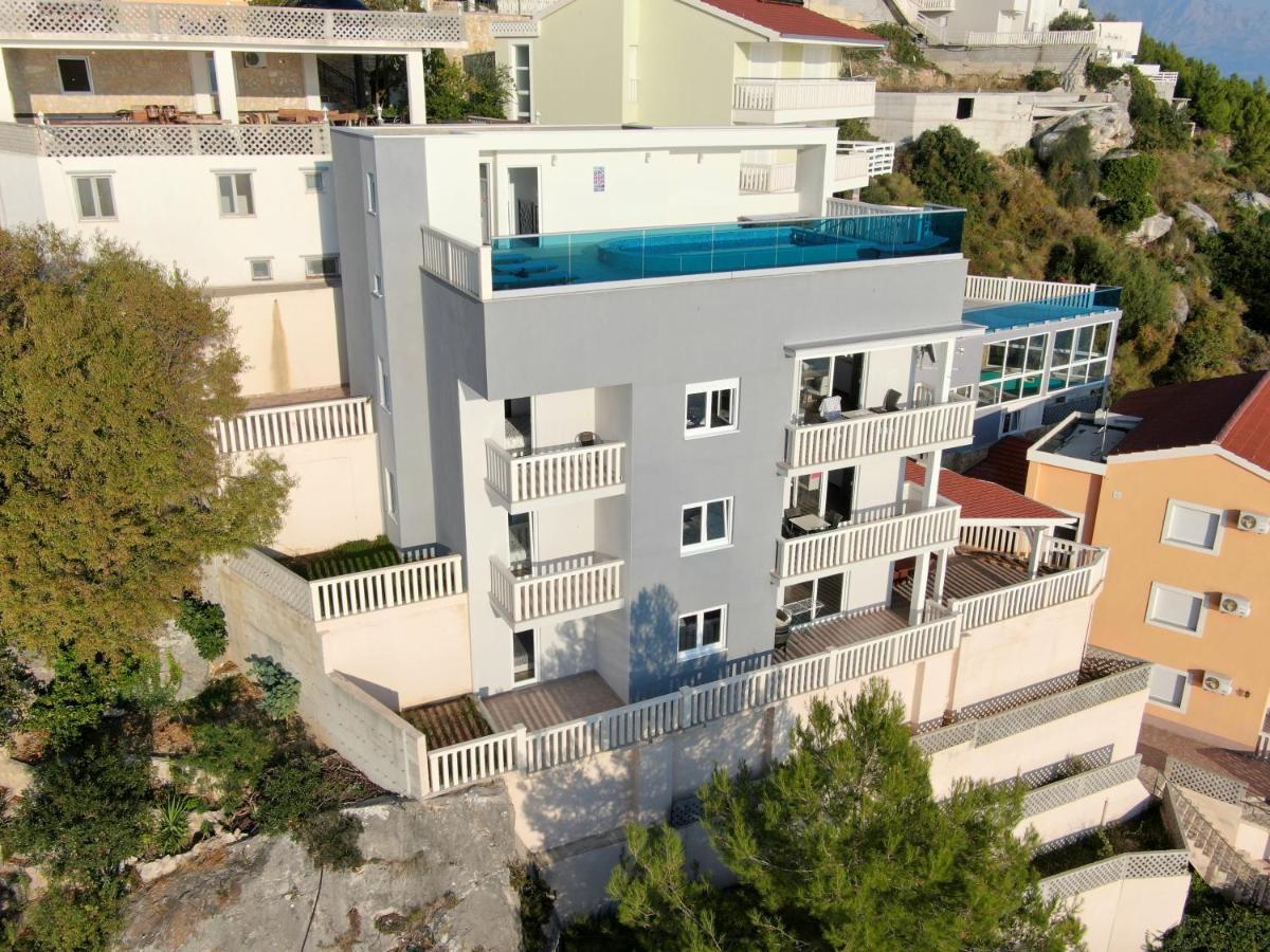 Sunny Hill Apartments With Rooftop Pool Celina Exterior photo